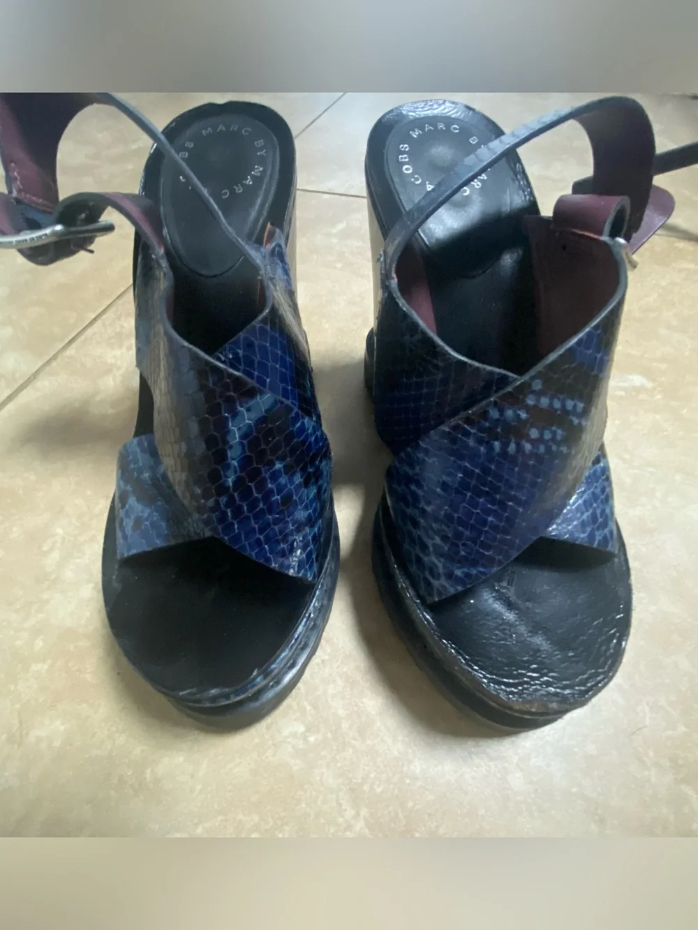 Marc by Marc Jacob Blue & Black Snake Print Lug Wedge Sandals Size 36 5.5